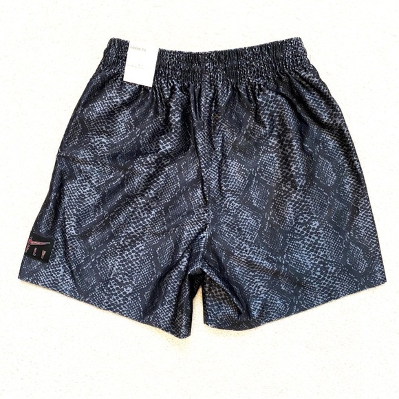 Nike Women’s Dri-Fit Rebel Fly Snake Print Basketball Shorts Black Silver NWT - Picture 5 of 15